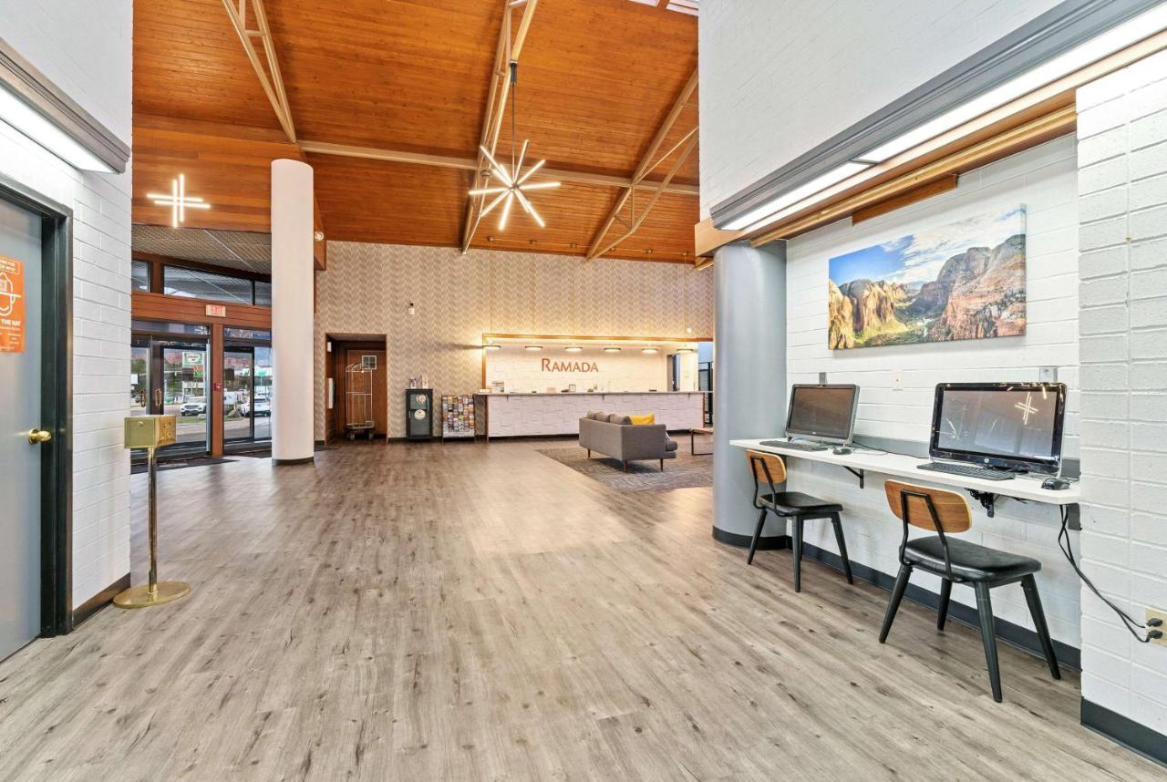 Ramada By Wyndham Cedar City Exterior photo