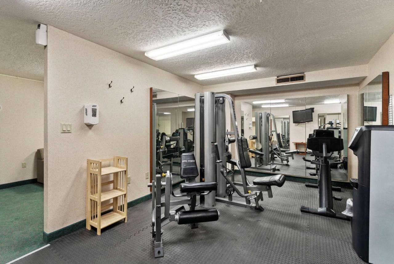 Ramada By Wyndham Cedar City Exterior photo